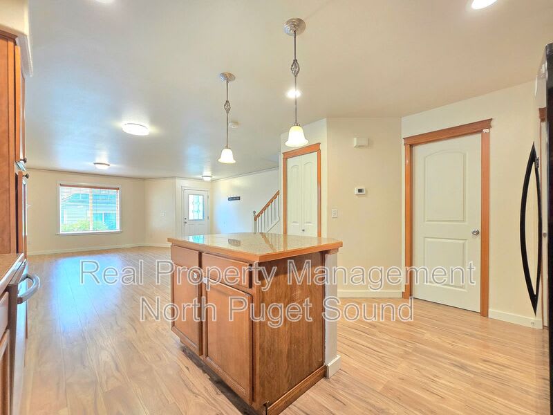 906 116th Pl SE – photo 4