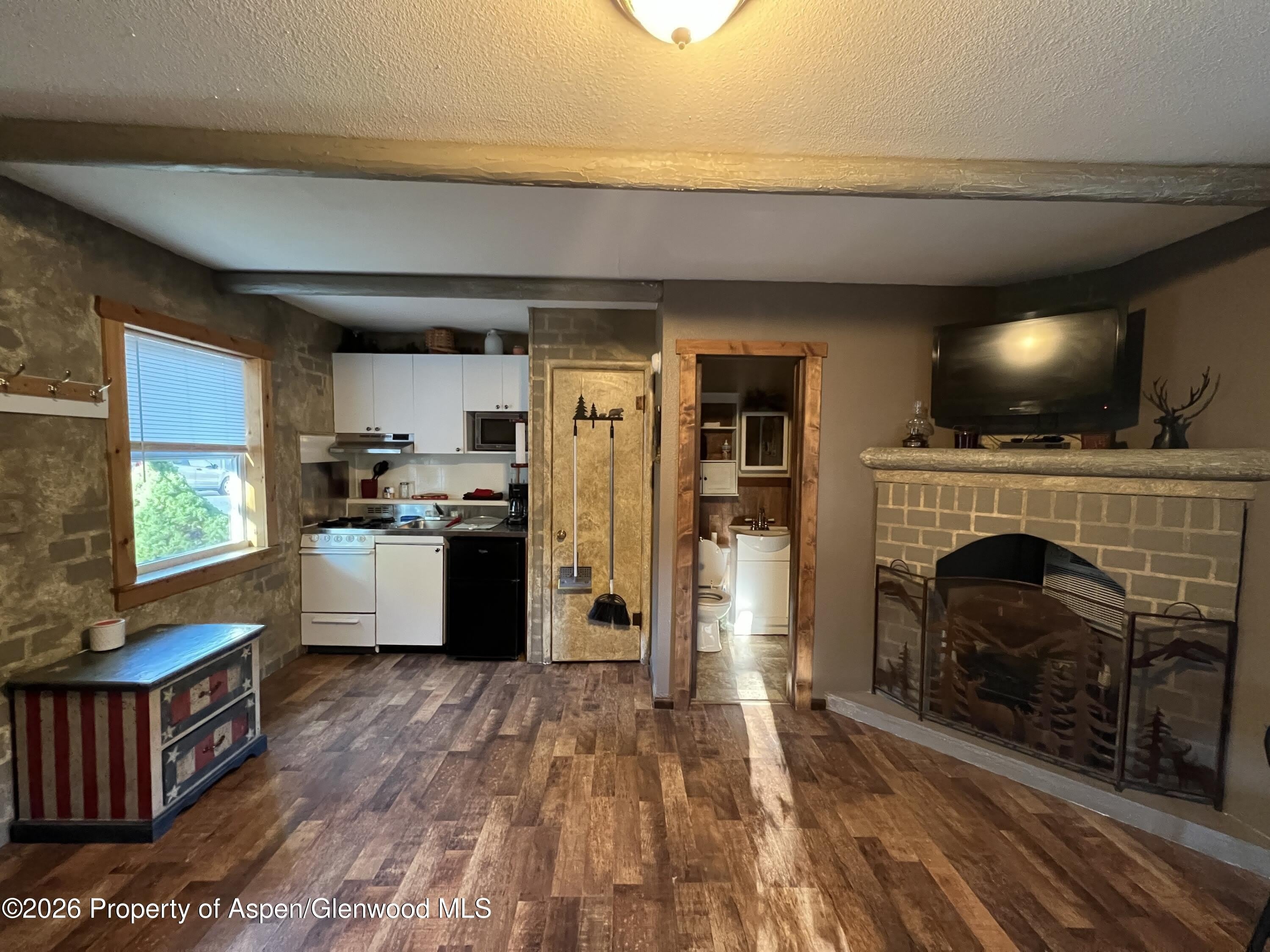 910 Yampa Avenue – photo 5