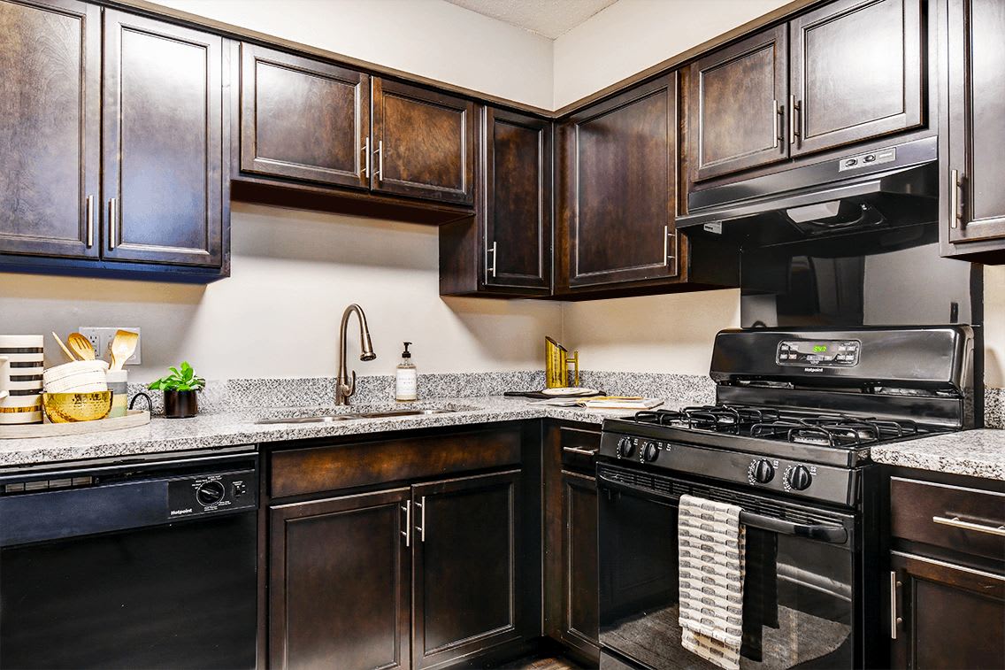 Ashton Brook Apartments Of Nora – photo 1