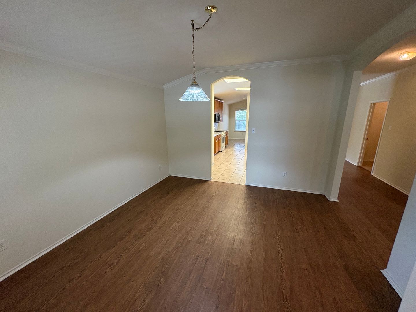 Great Home In Blockhouse Available Now – photo 4