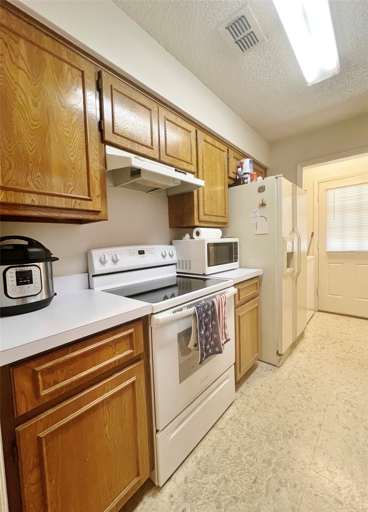 1110 S Rusk Street – photo 4
