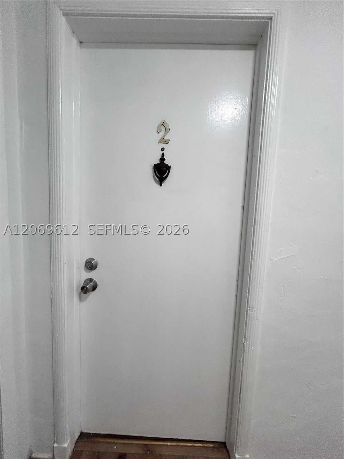 15 Sidonia Ave – photo 3