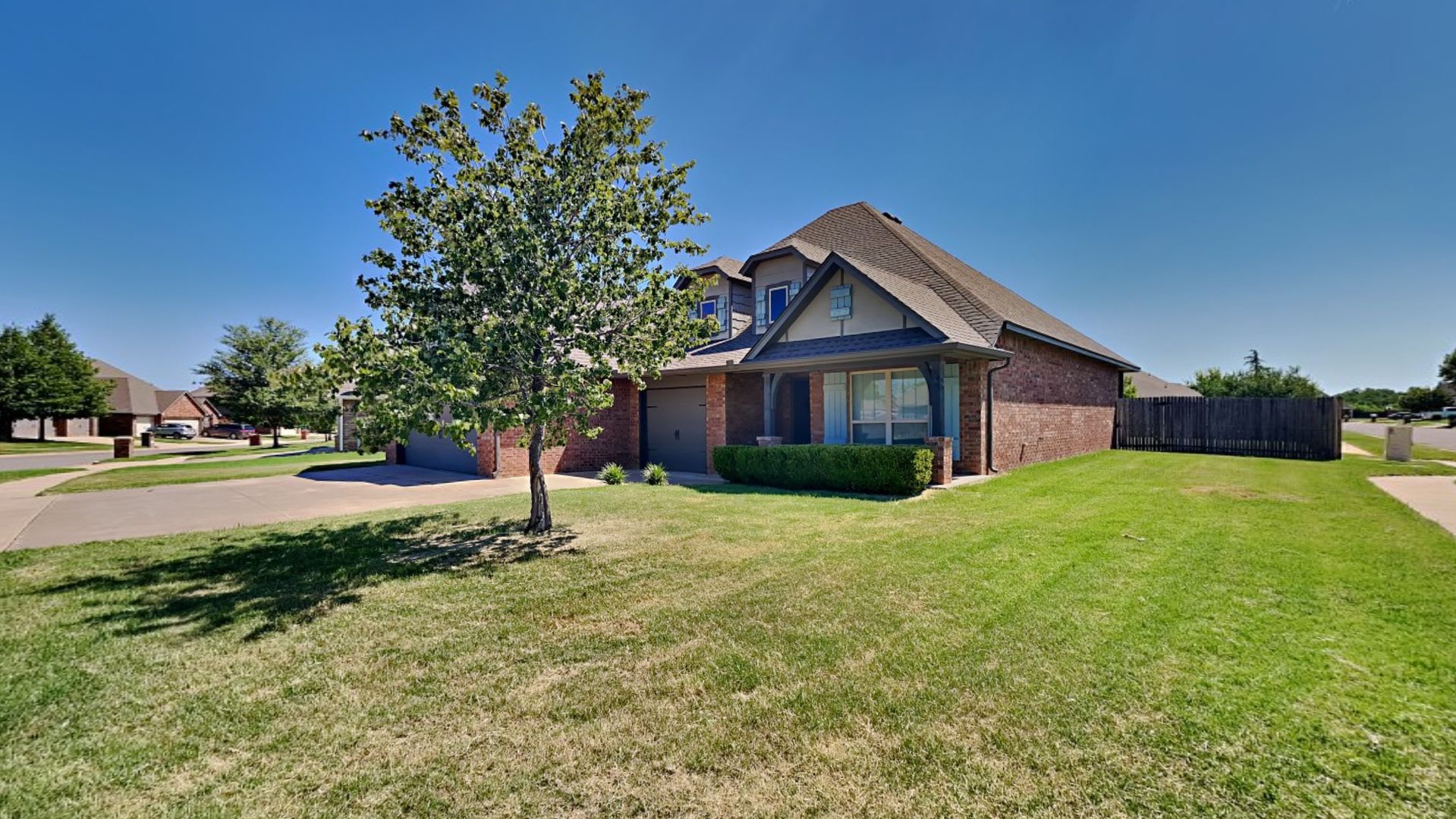 Luxury 4 Bedroom 2 Bath In Mustang Schools – photo 3