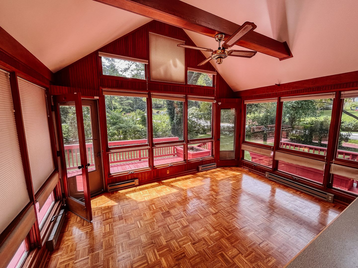 Charming Blacksburg 3 Bedroom, 2 Bath House w/Updated Bath and Kitchen – photo 4