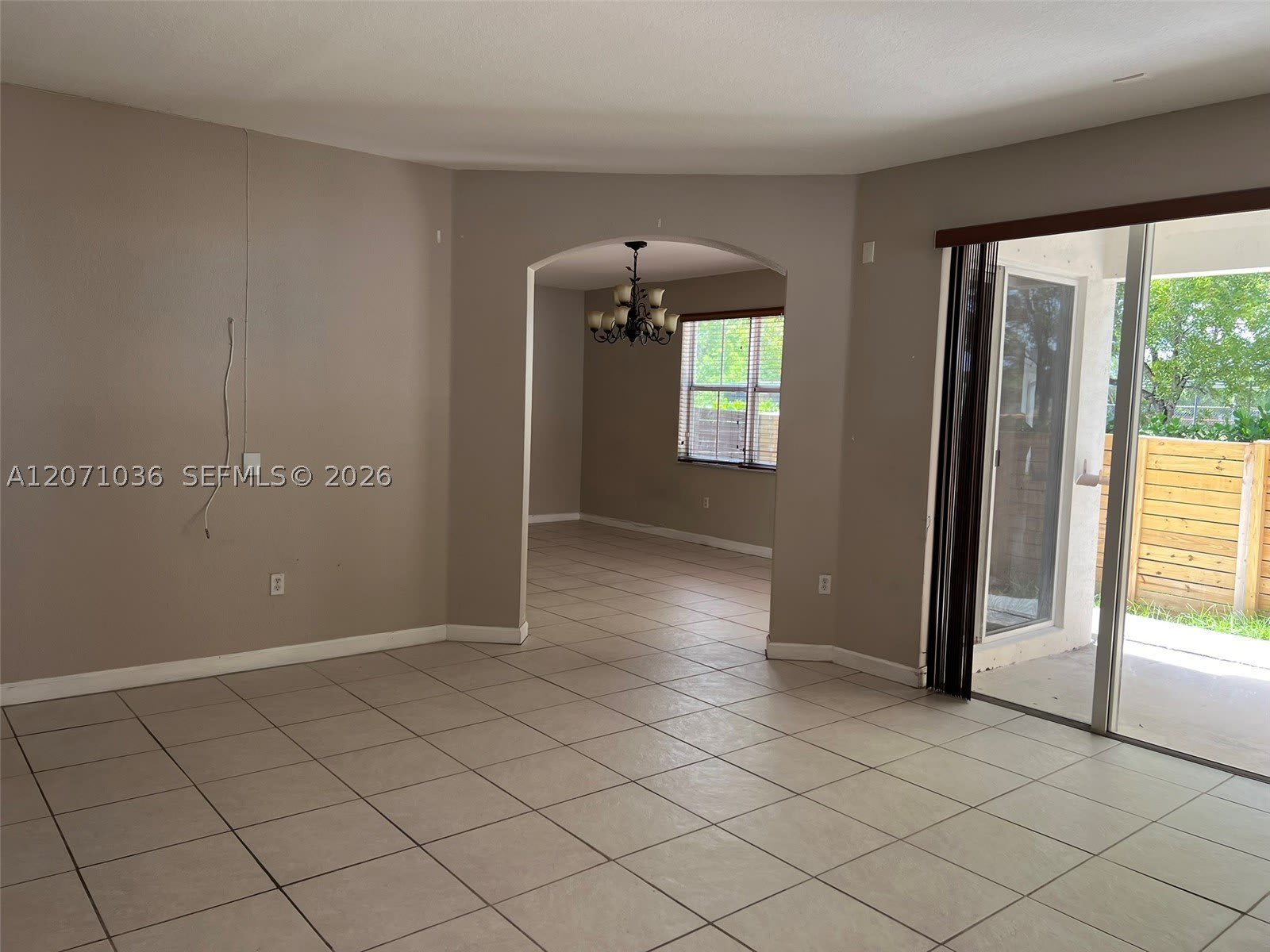 10861 NW 85th Ter – photo 2