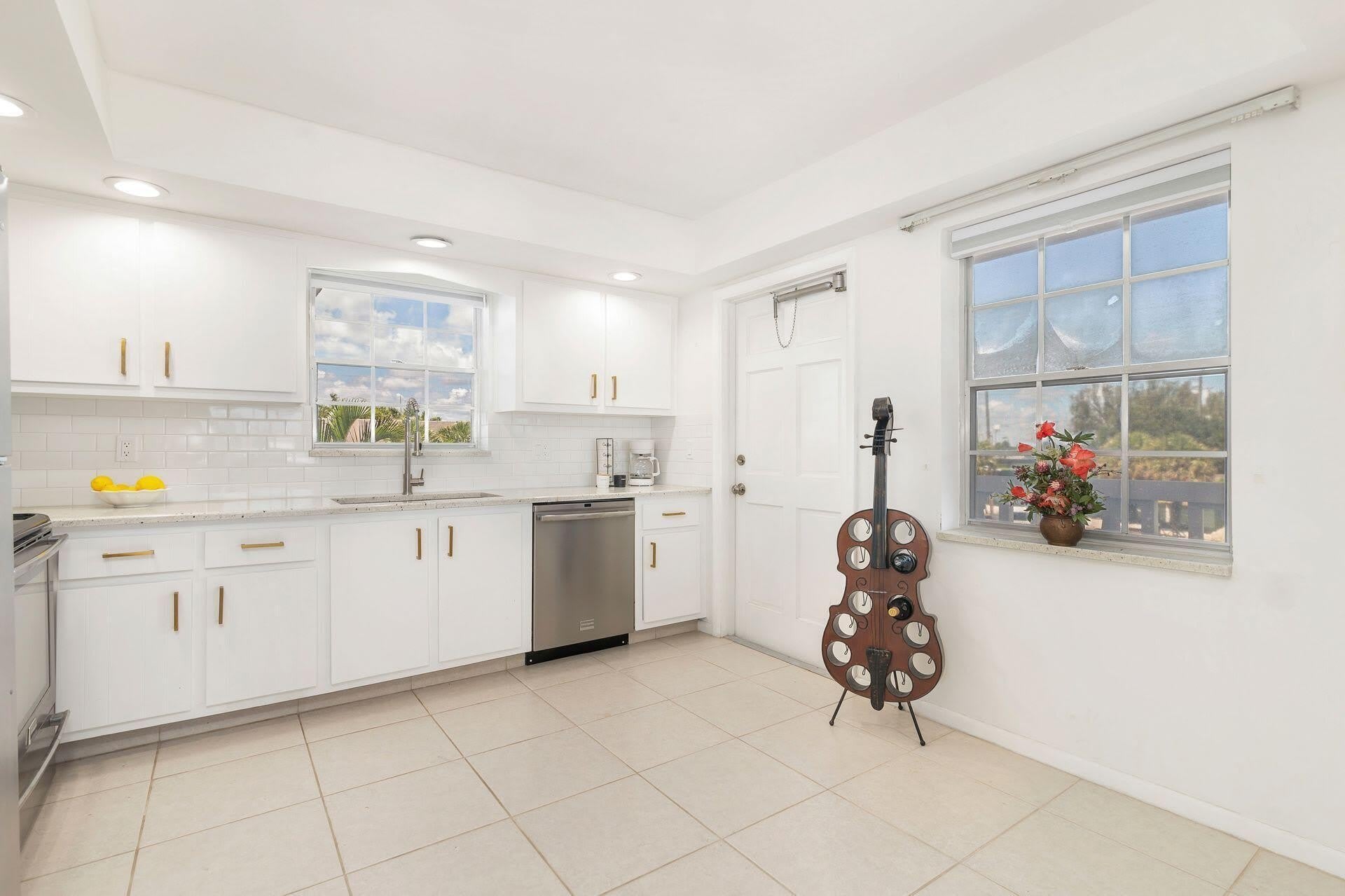 907 Marina Drive – photo 5