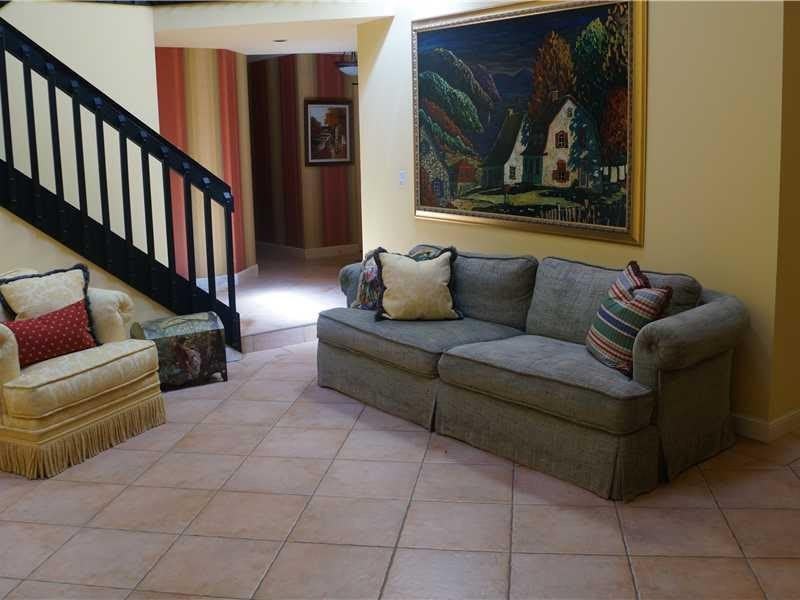 7937 La Mirada Drive – photo 4