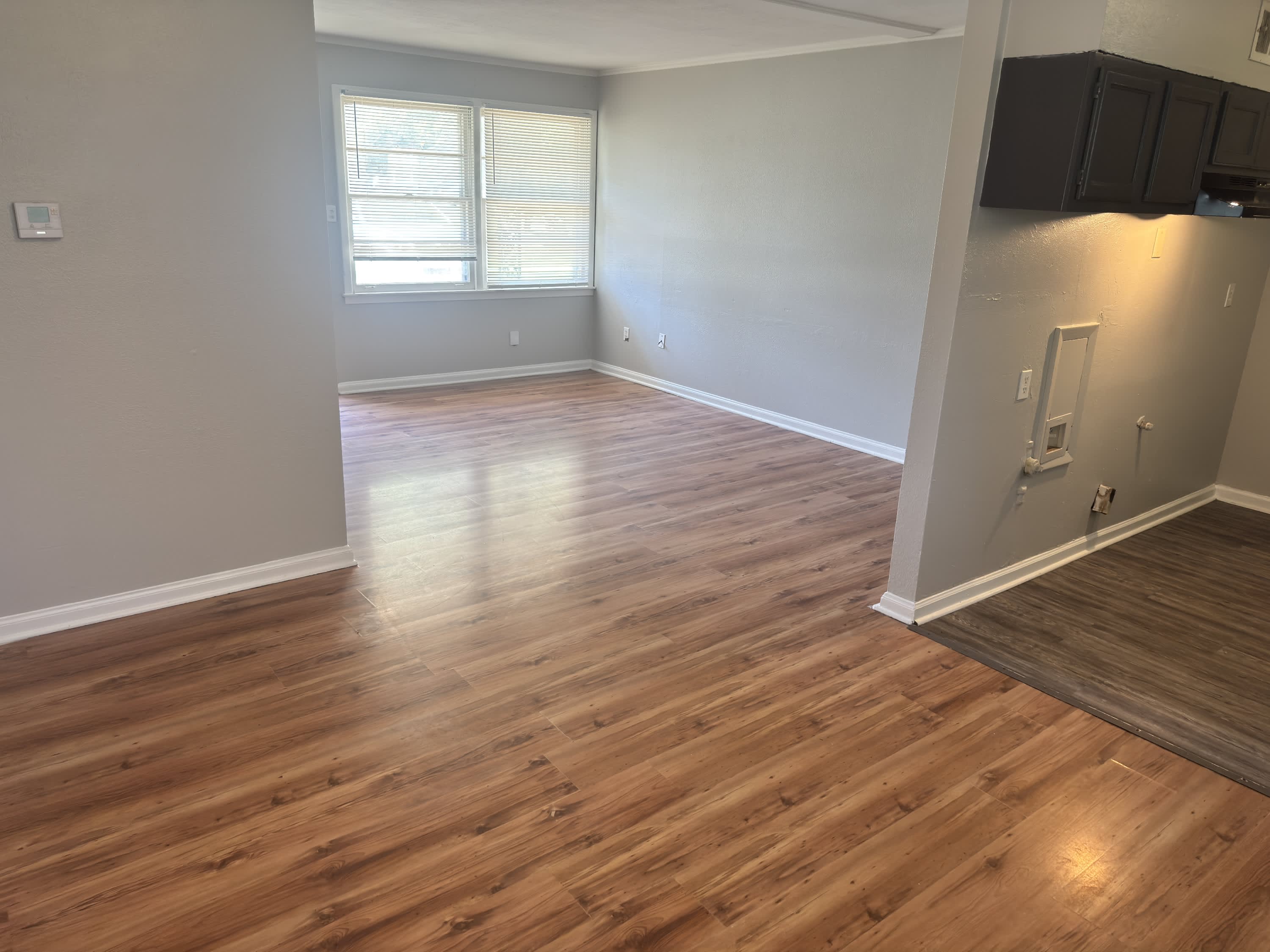 4742 Violet Avenue – photo 4