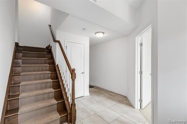 2769 Ashcombe Drive – photo 4