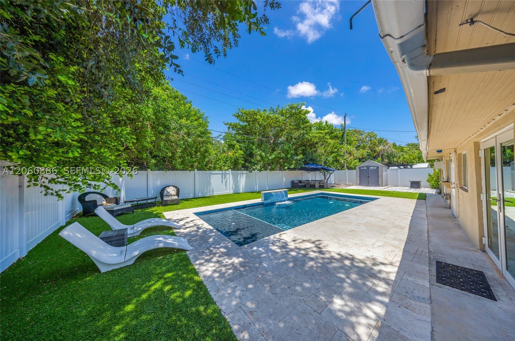 1837 NE 48th Ct – photo 2