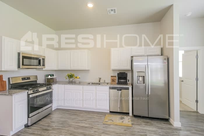 8042 Brighton Avenue – photo 2