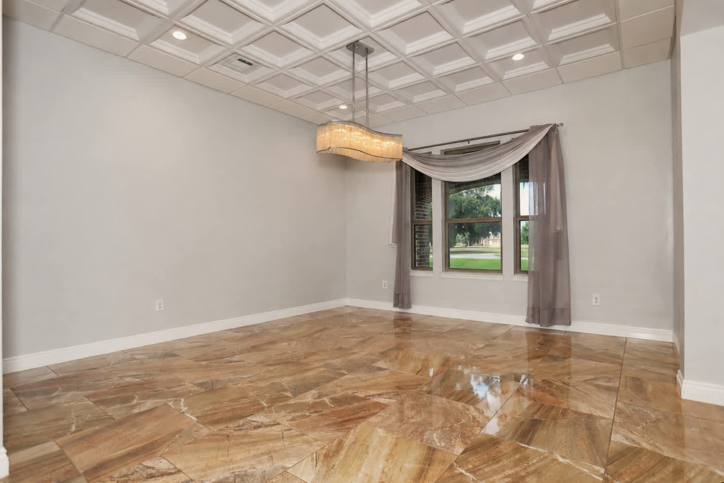 527 Lily Lane – photo 4