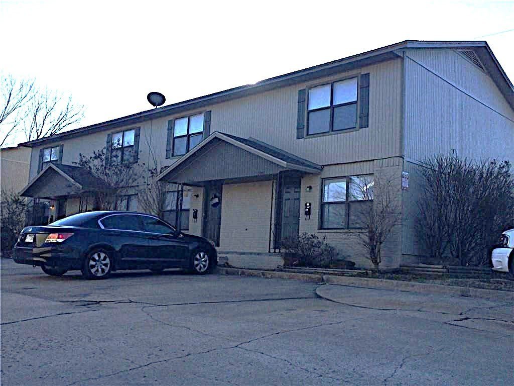 1057 W Eagle – photo 1
