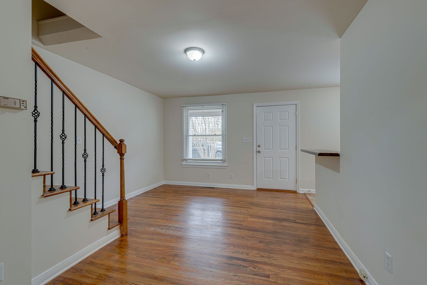 3bed 2bath West End Duplex – photo 4