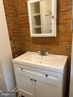 203 DEKALB Street – photo 3