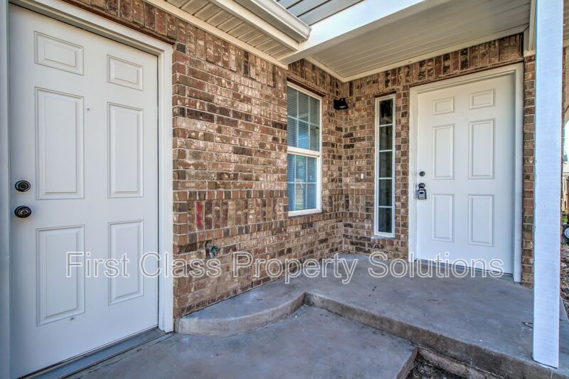 1322 Commerce Dr – photo 3
