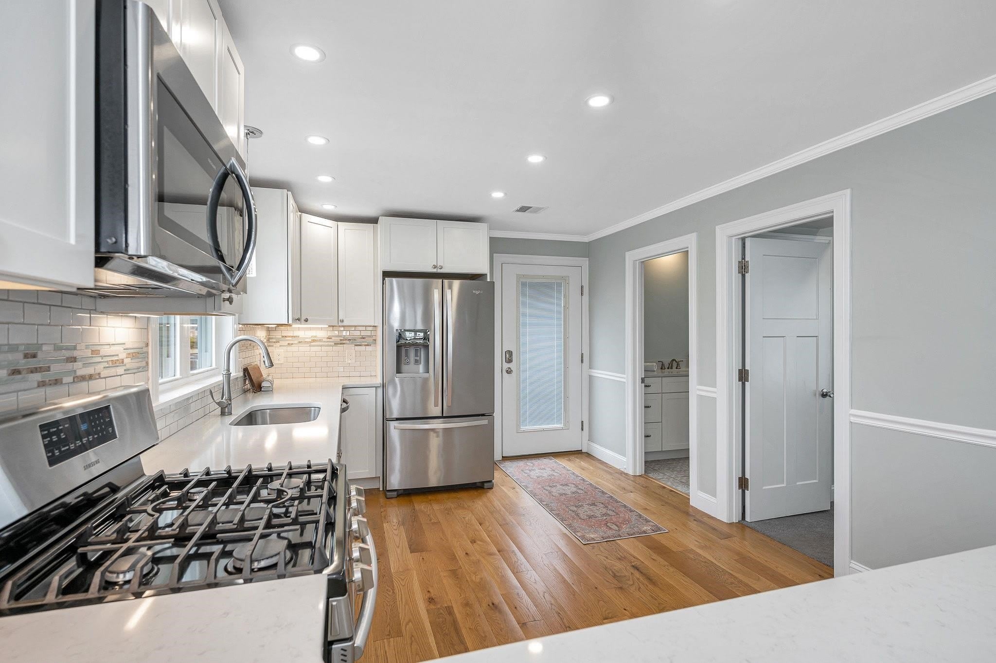 352 Portsmouth Avenue – photo 4