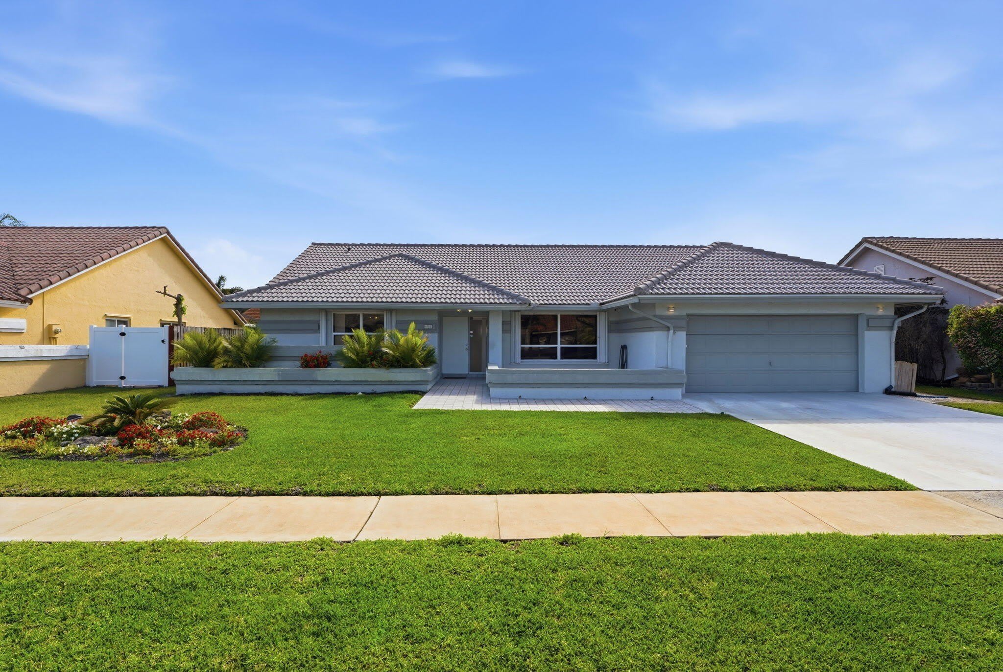 9284 Laurel Green Drive – photo 1