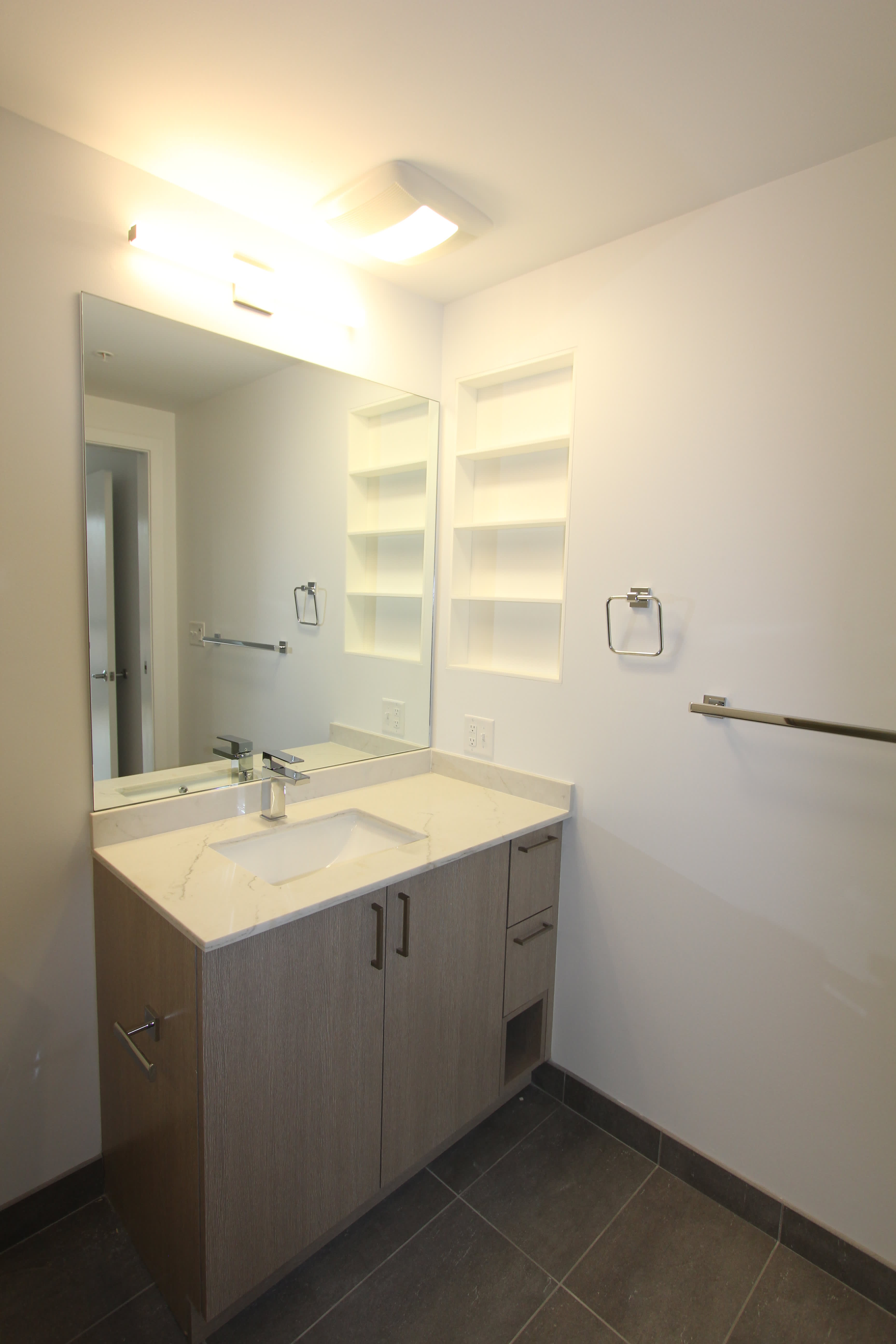 150 Camden – photo 5