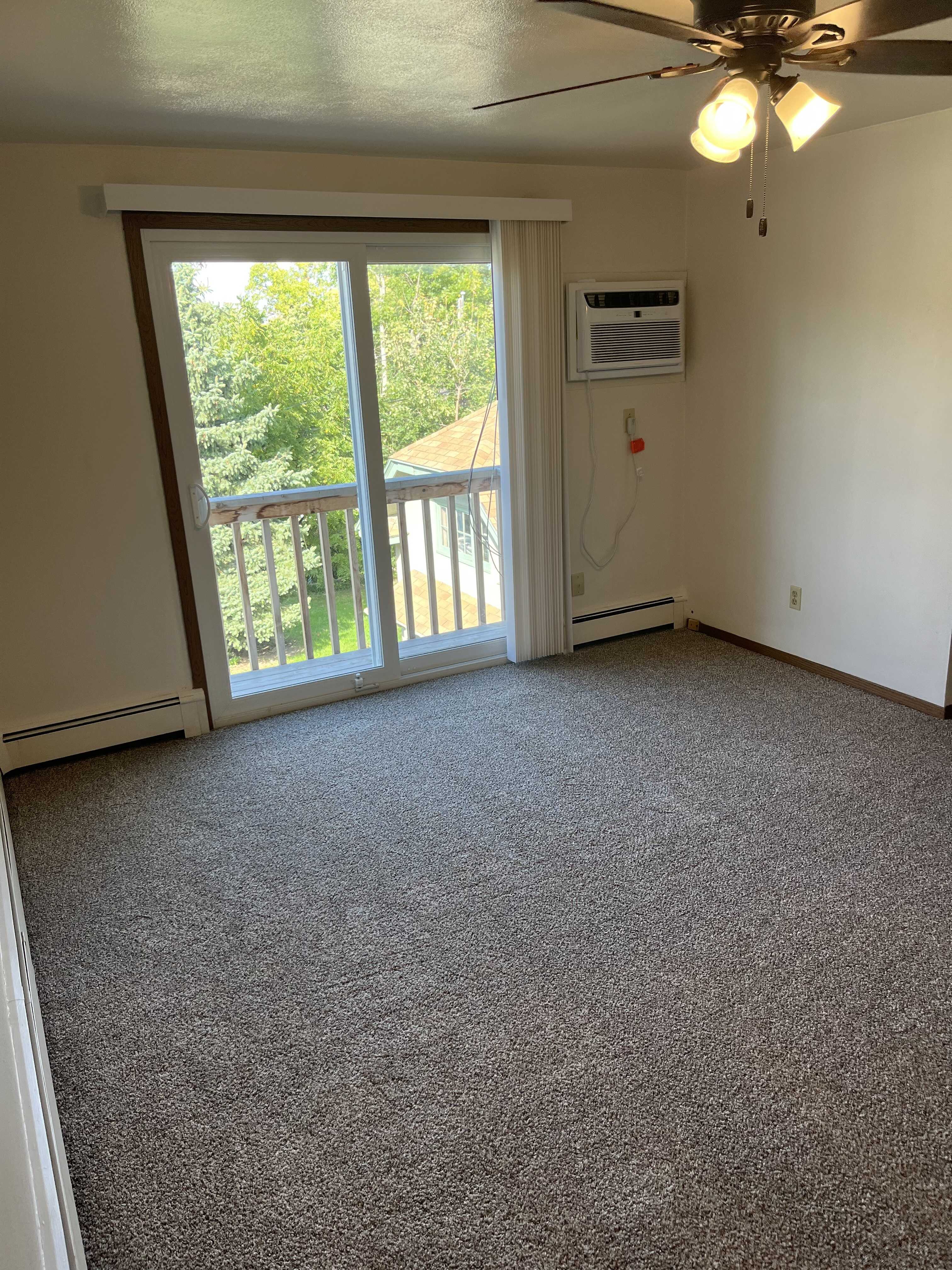 910 South Phillips Avenue – photo 3