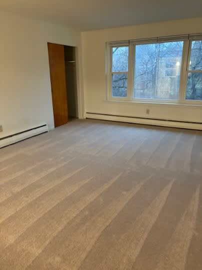 4204 Sussex Drive, Apt. B – photo 2