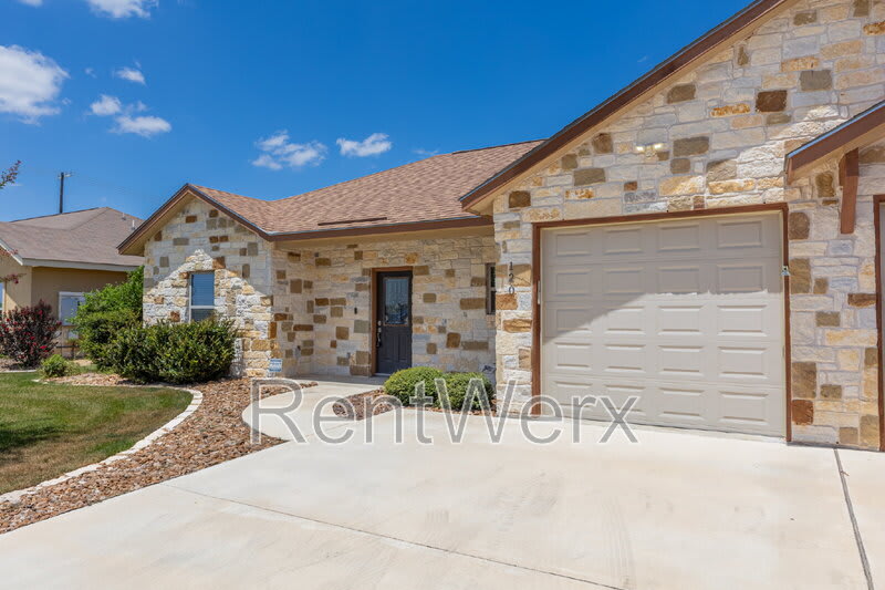 120 Navarro Crossing – photo 2