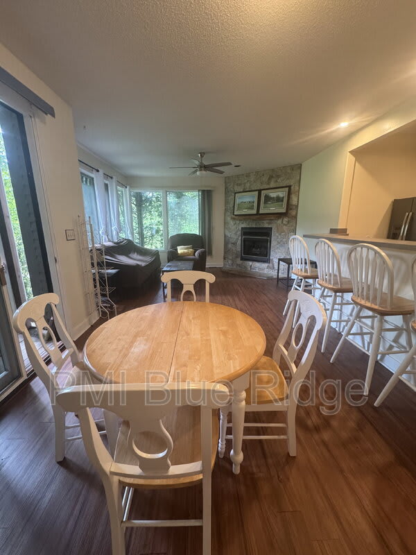 299 Blue Ridge Dr S – photo 4