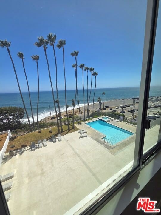 17368 W Sunset Blvd – photo 3