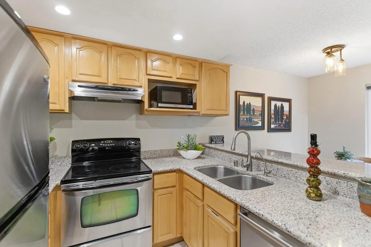 1058 Tekman Dr – photo 5