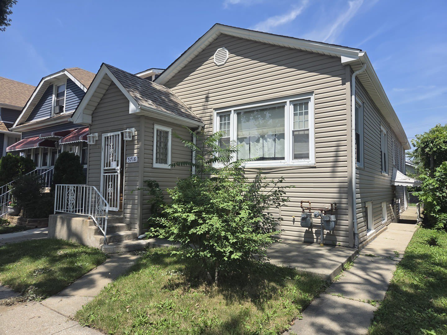 5718 W Melrose Street – photo 2
