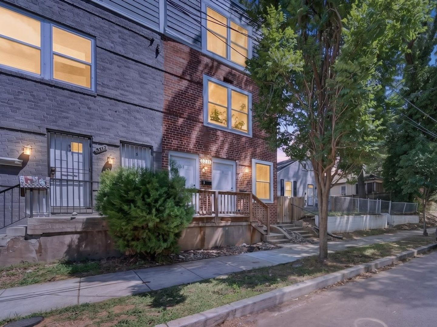 Newly Built 4BR/3BA Two-Level Townhome with Parking – photo 1