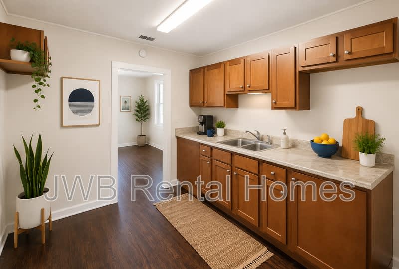 2053 Baldwin St – photo 3