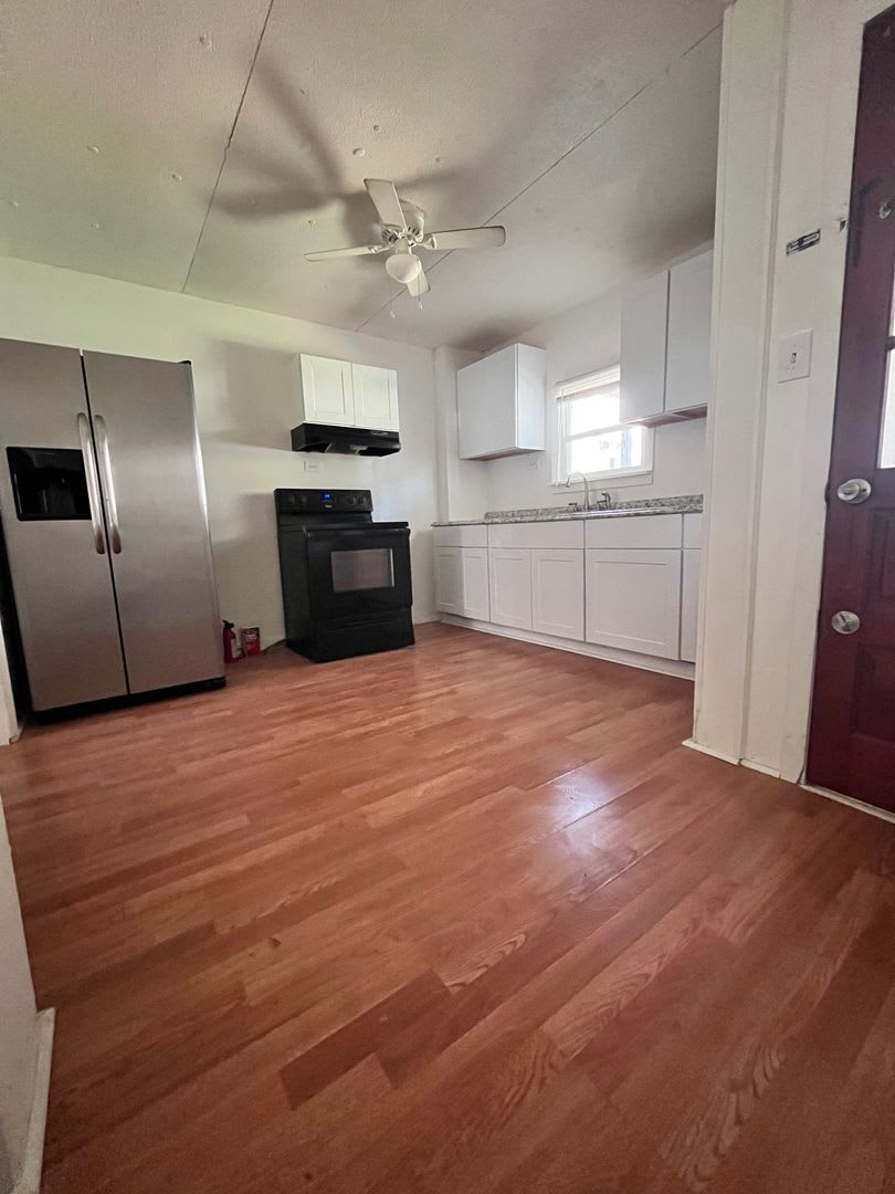 Single Family Rental in the heart of Minersville – photo 5
