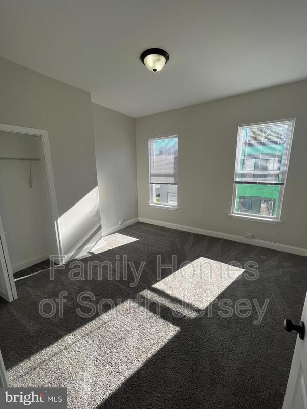 3205 Latona St – photo 5