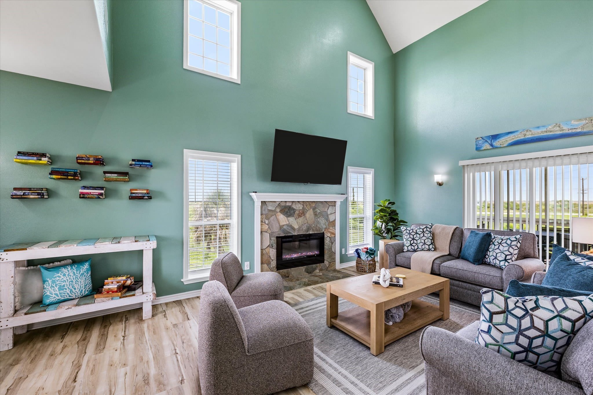 3241 Castle Drive – photo 5