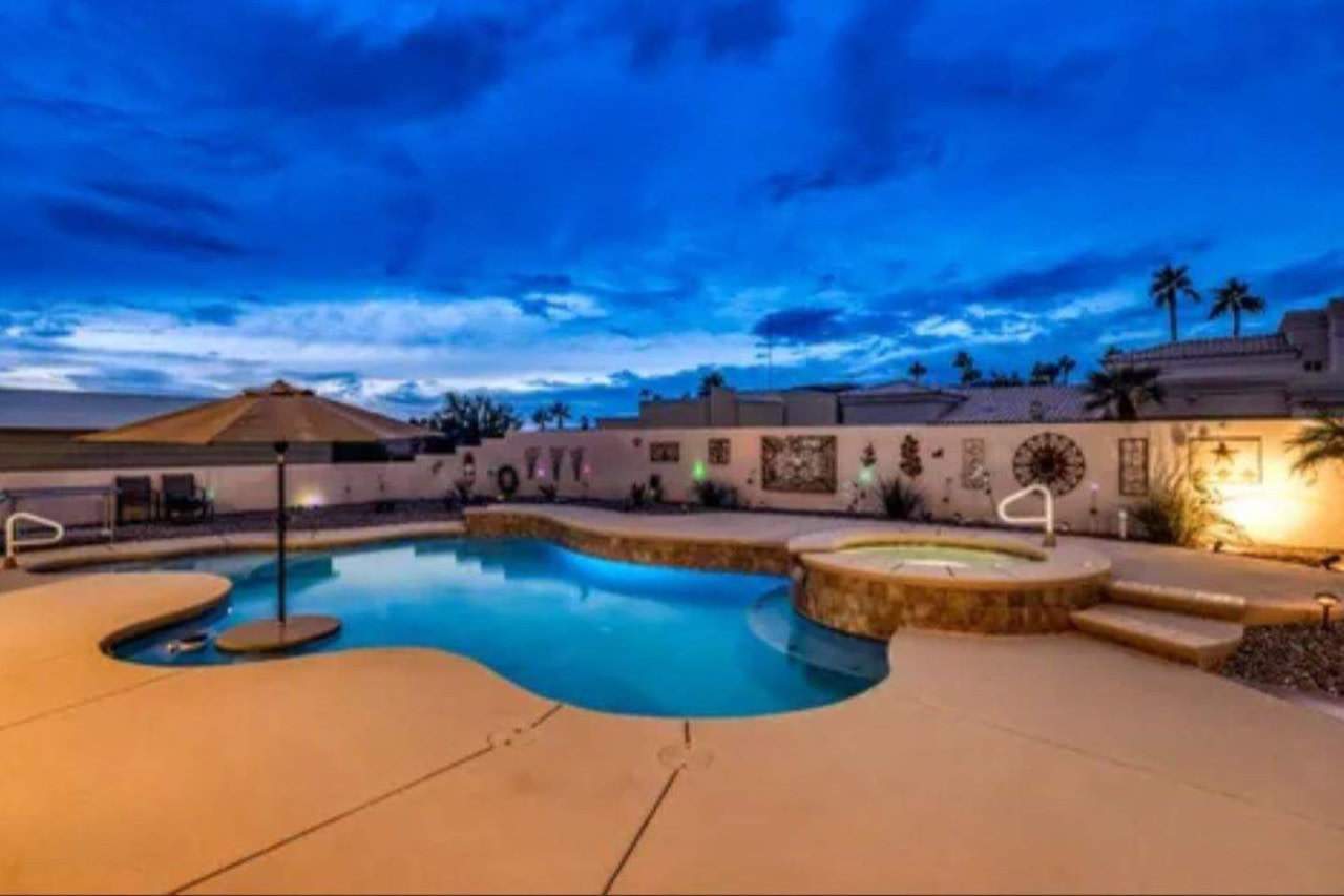 2405 Jamaica Boulevard South – photo 3