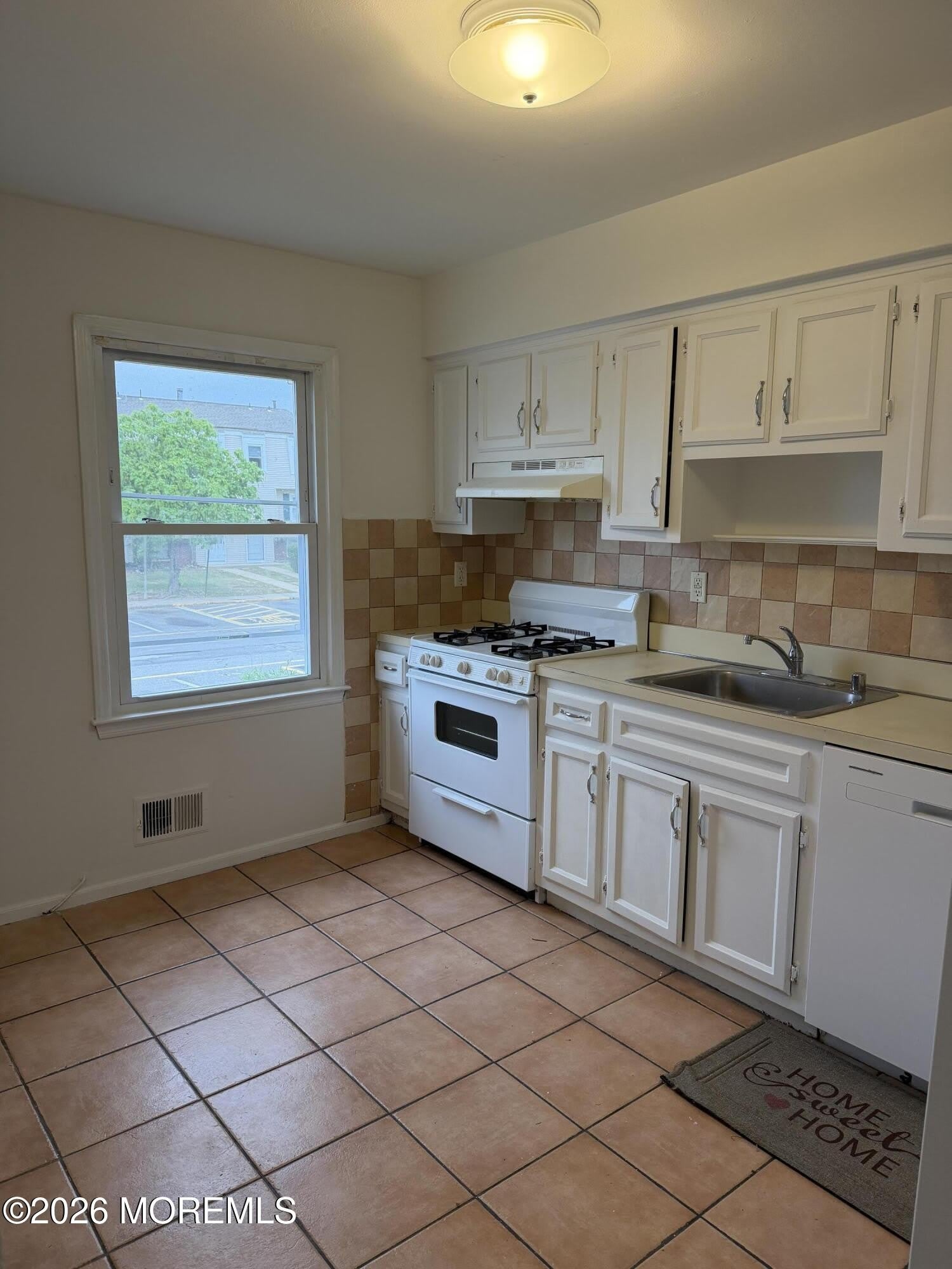 92 Sawmill Road – photo 4