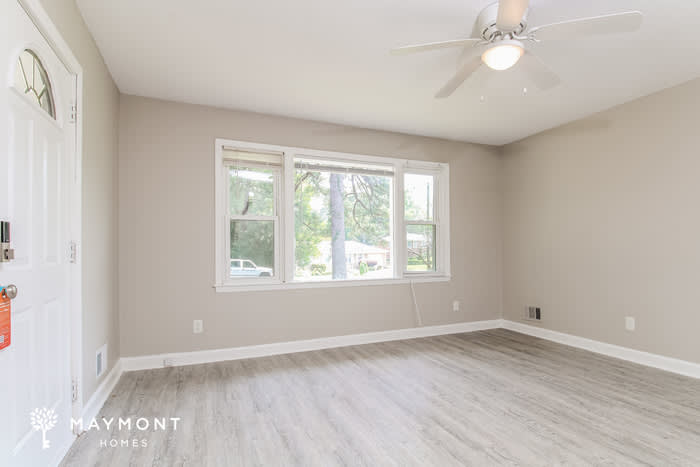 21 Newport Drive – photo 3