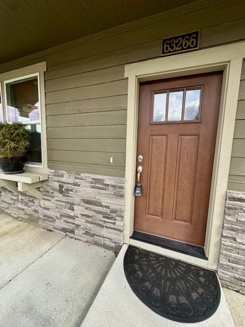 Beautiful Single Level, Corner Lot! – photo 2