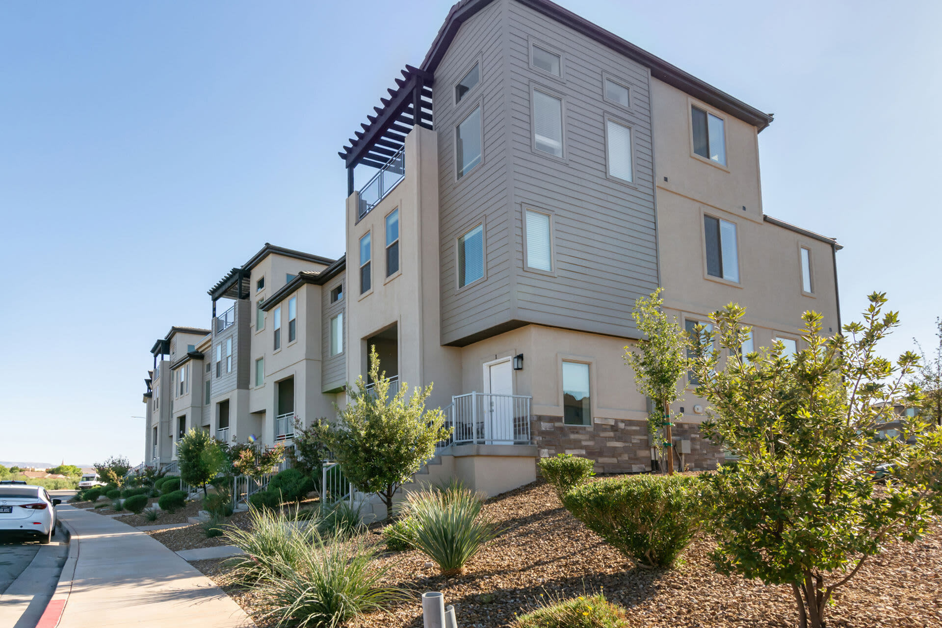 Bloomington Apartments – photo 3
