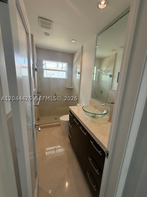 1047 NE 84th St – photo 3