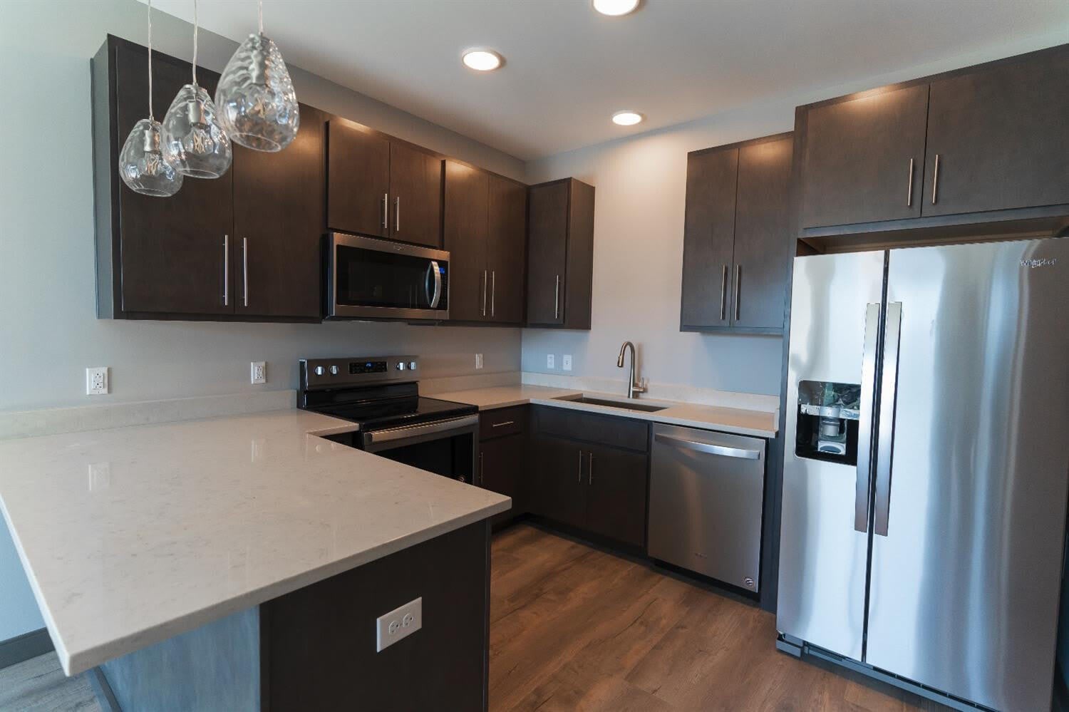 576 E Third – photo 4