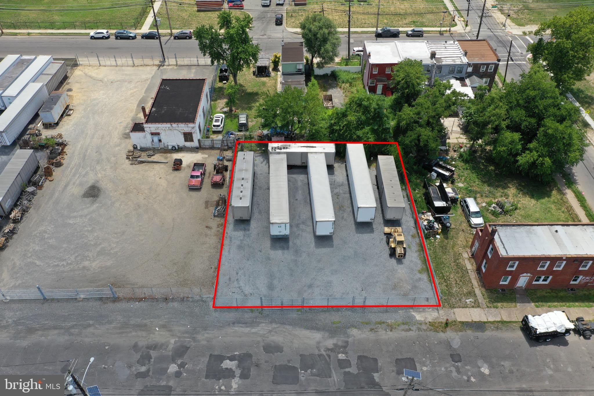 914 SYLVAN Street – photo 1