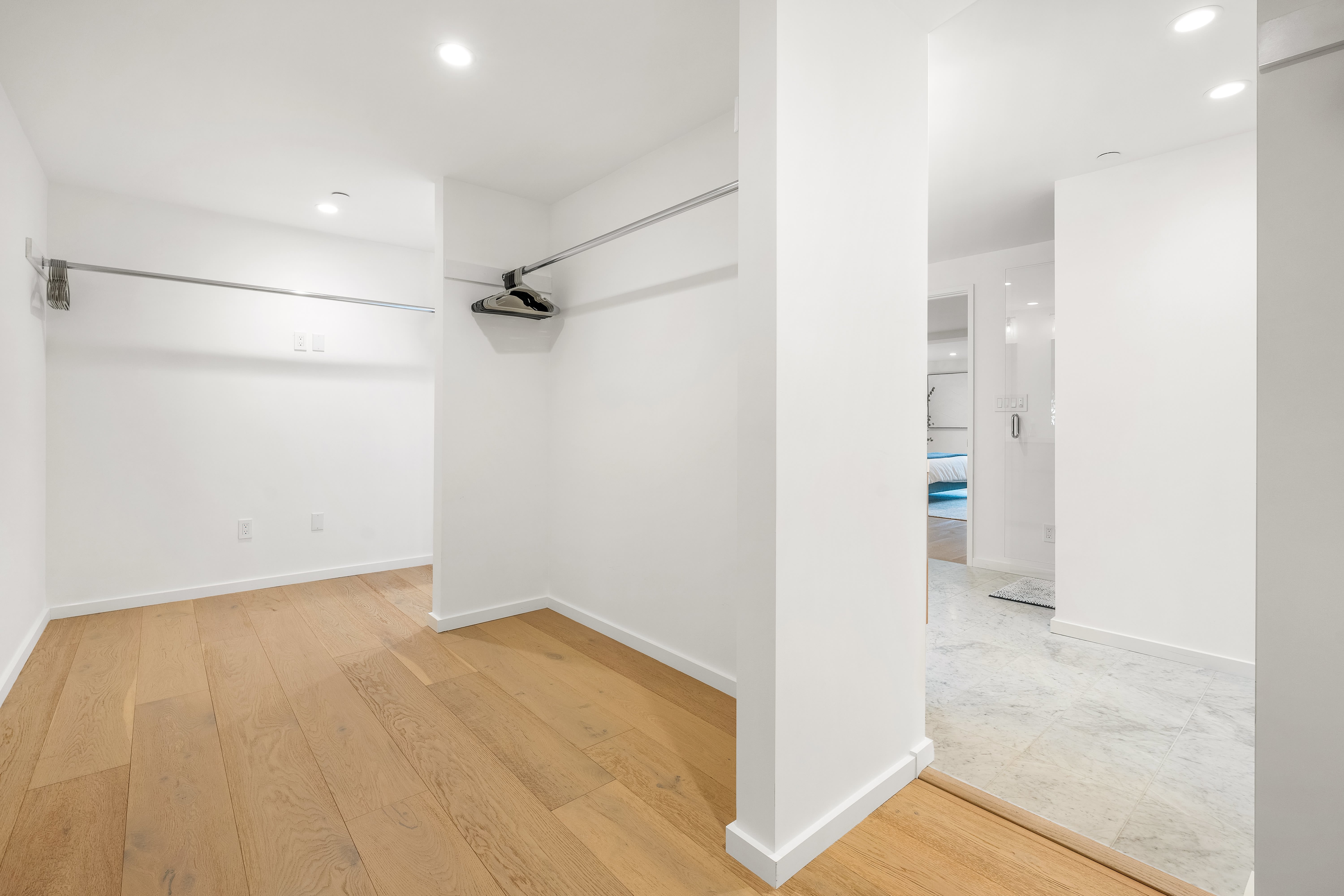 50 Deer Park Ave – photo 3