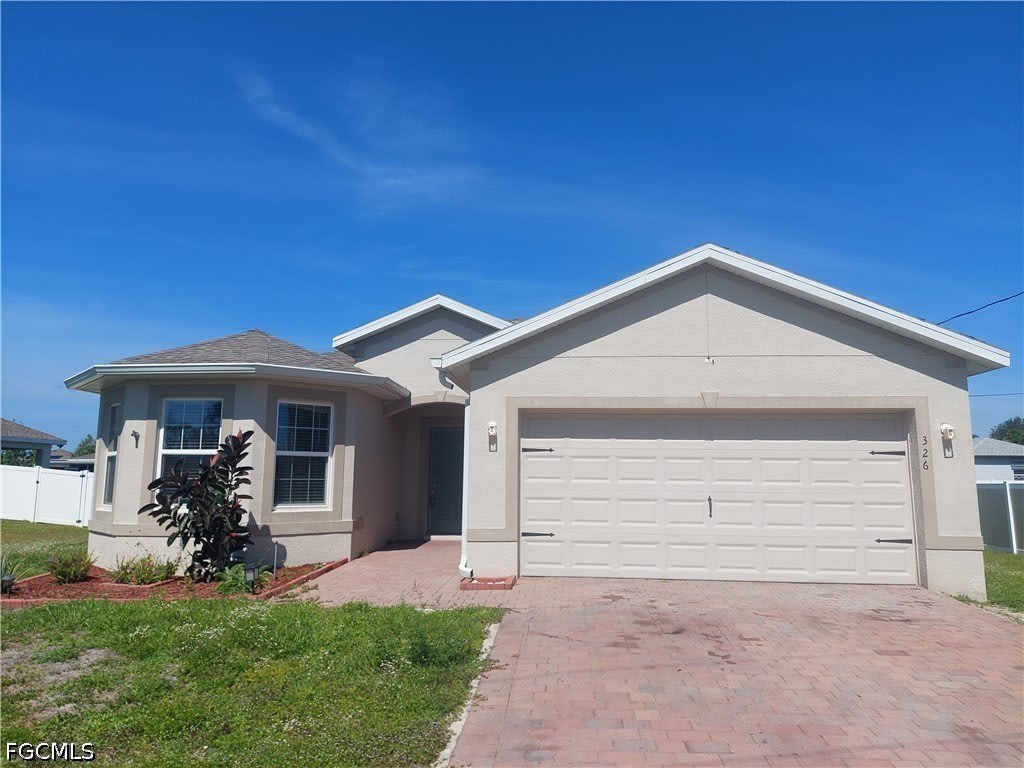 326 SW 24th Place – photo 1