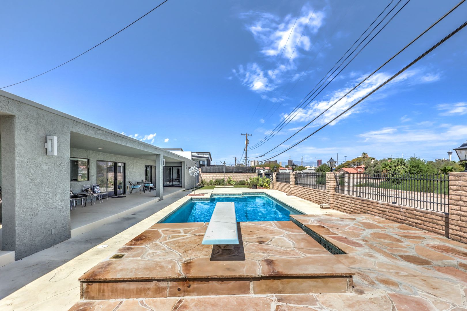 Single Story With Pool And Rv Parking For Rent Las Vegas Nv – photo 2