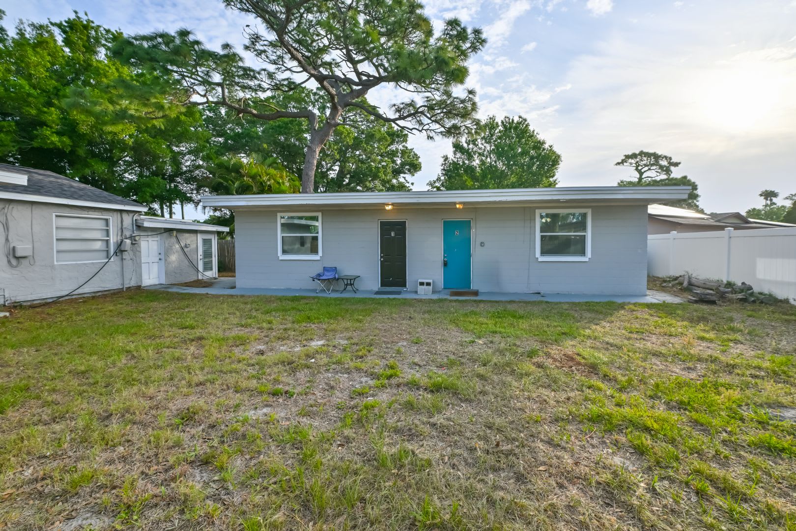 Pet Friendly Largo Studio Clean Modern Convenient Location – photo 3
