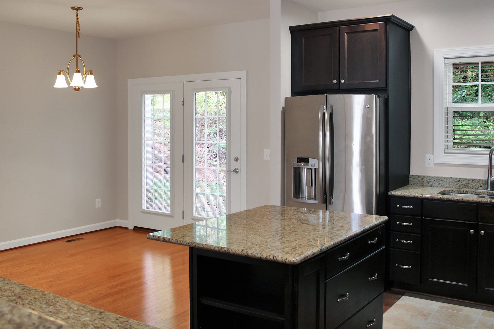Garage townhome with mountain views – photo 5