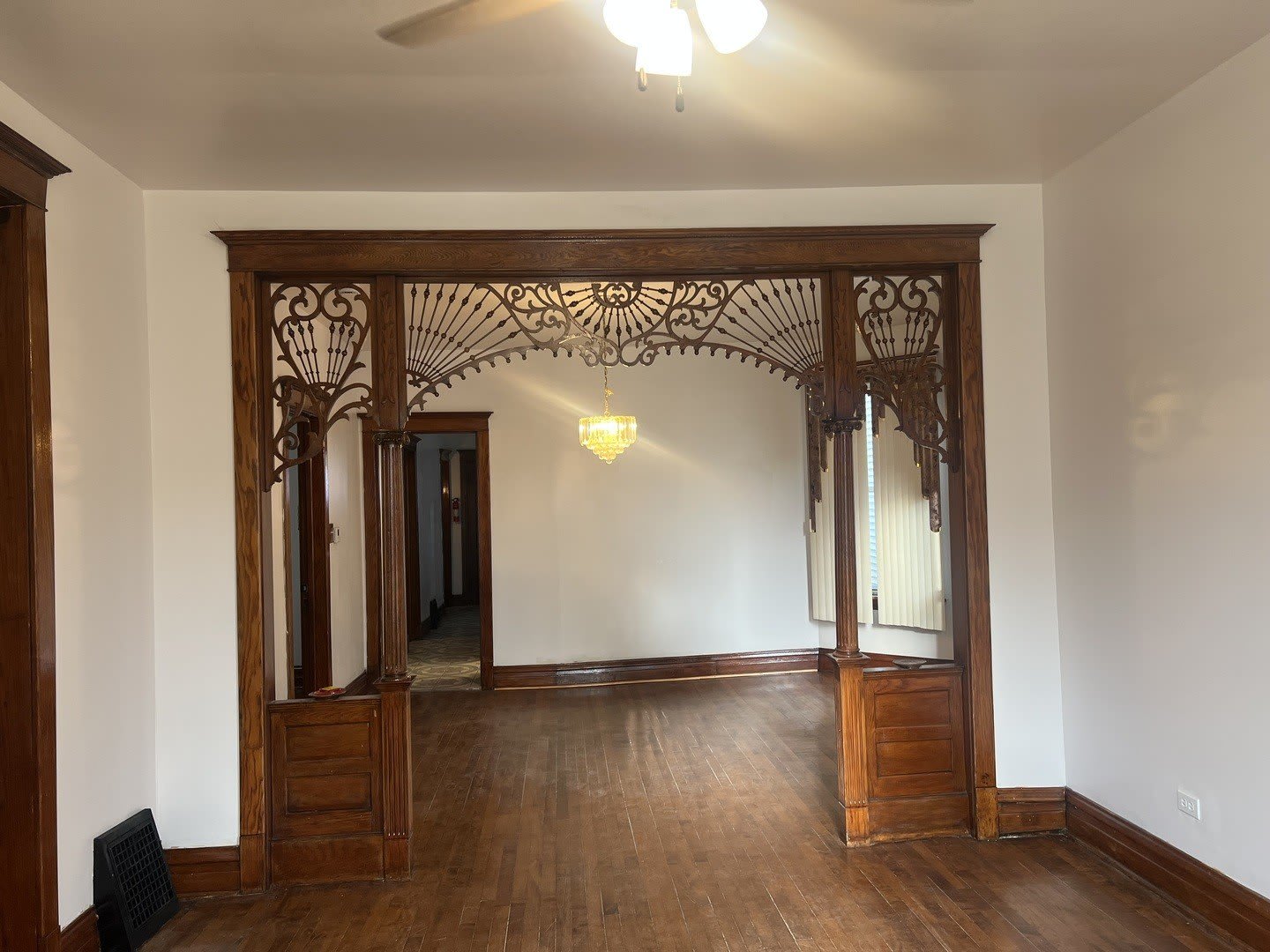 1921 N Pulaski Road – photo 3