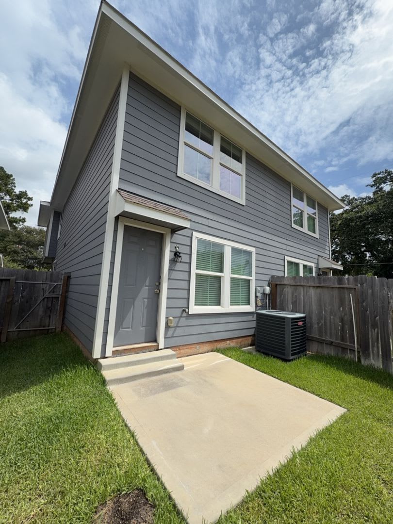 501 Hines Ave – photo 3